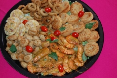 Party Animals Jumping Castels offers Seafood Platters004